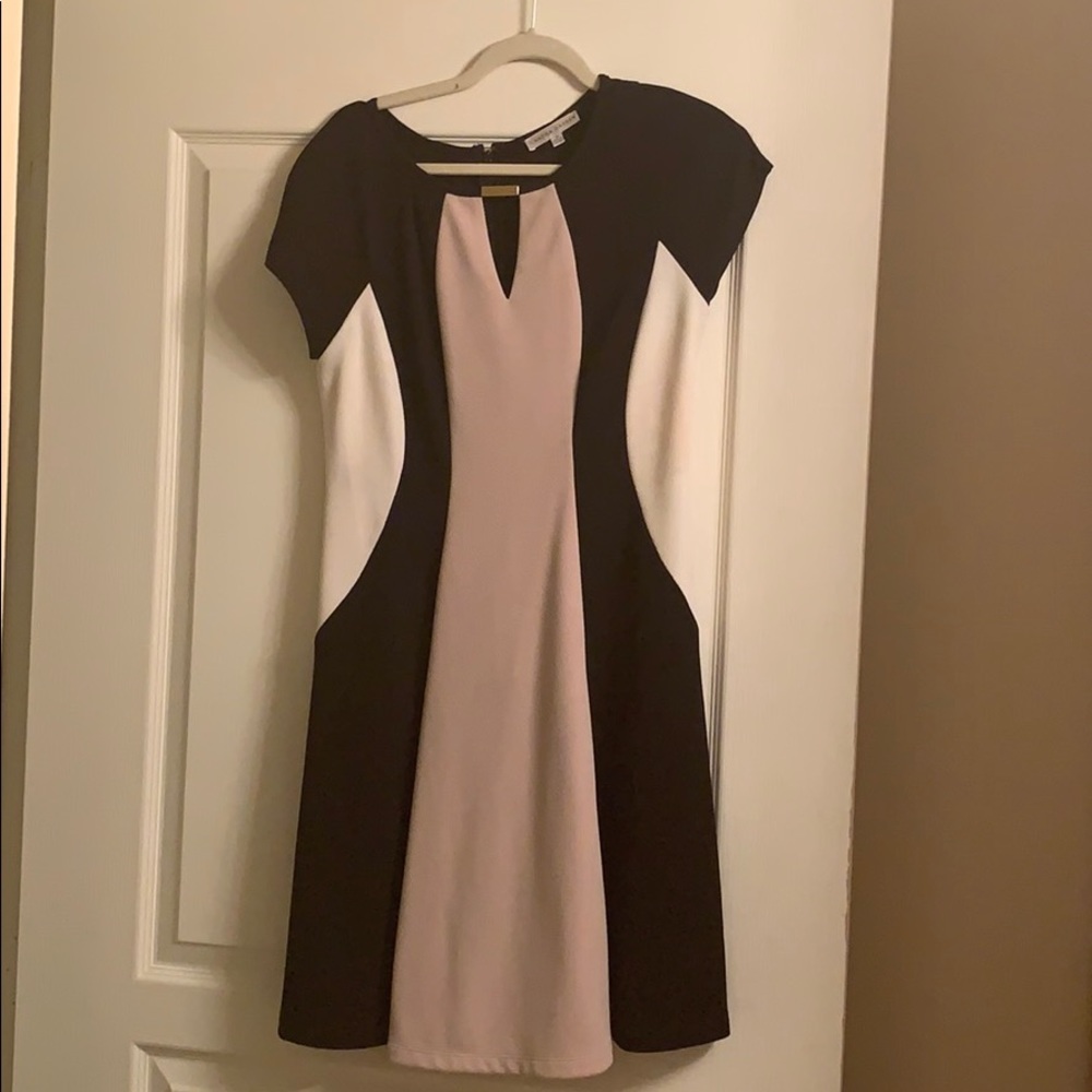 Color block hourglass black dress